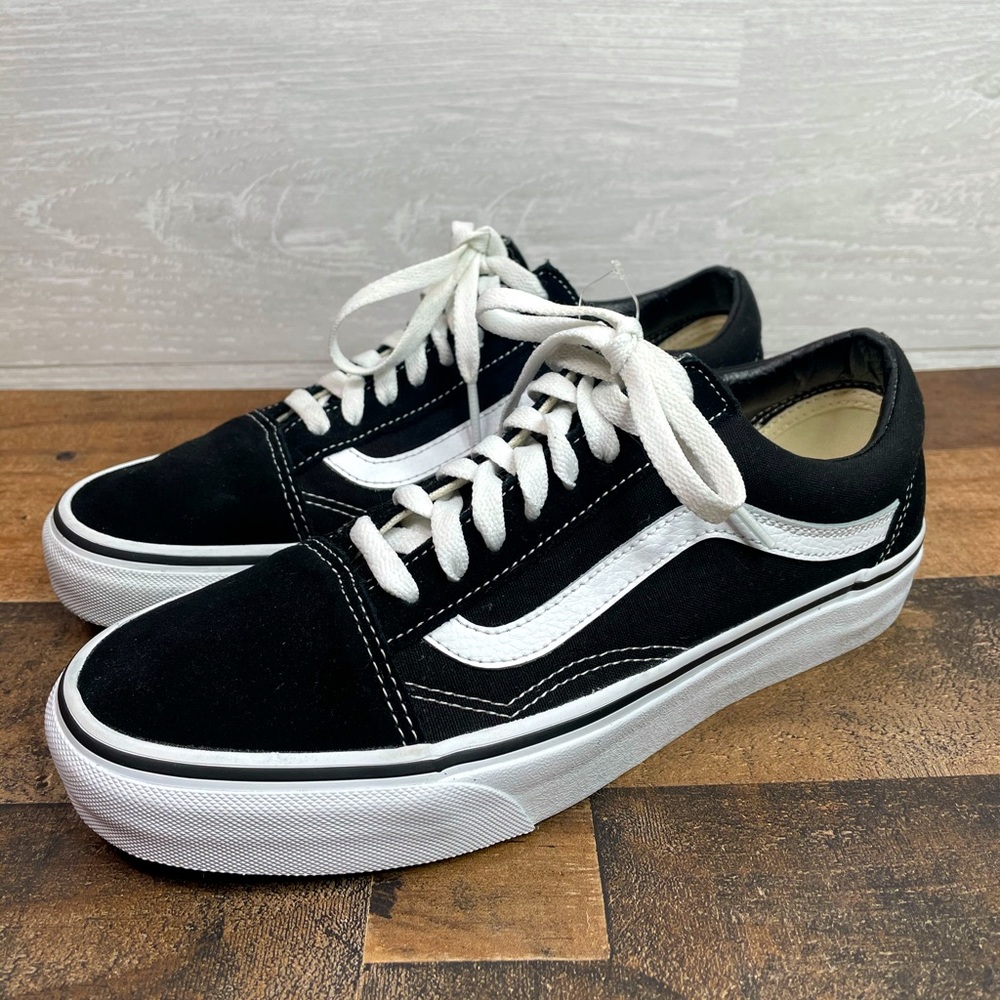 Vans Girls shoe size 9.0 Old Skool